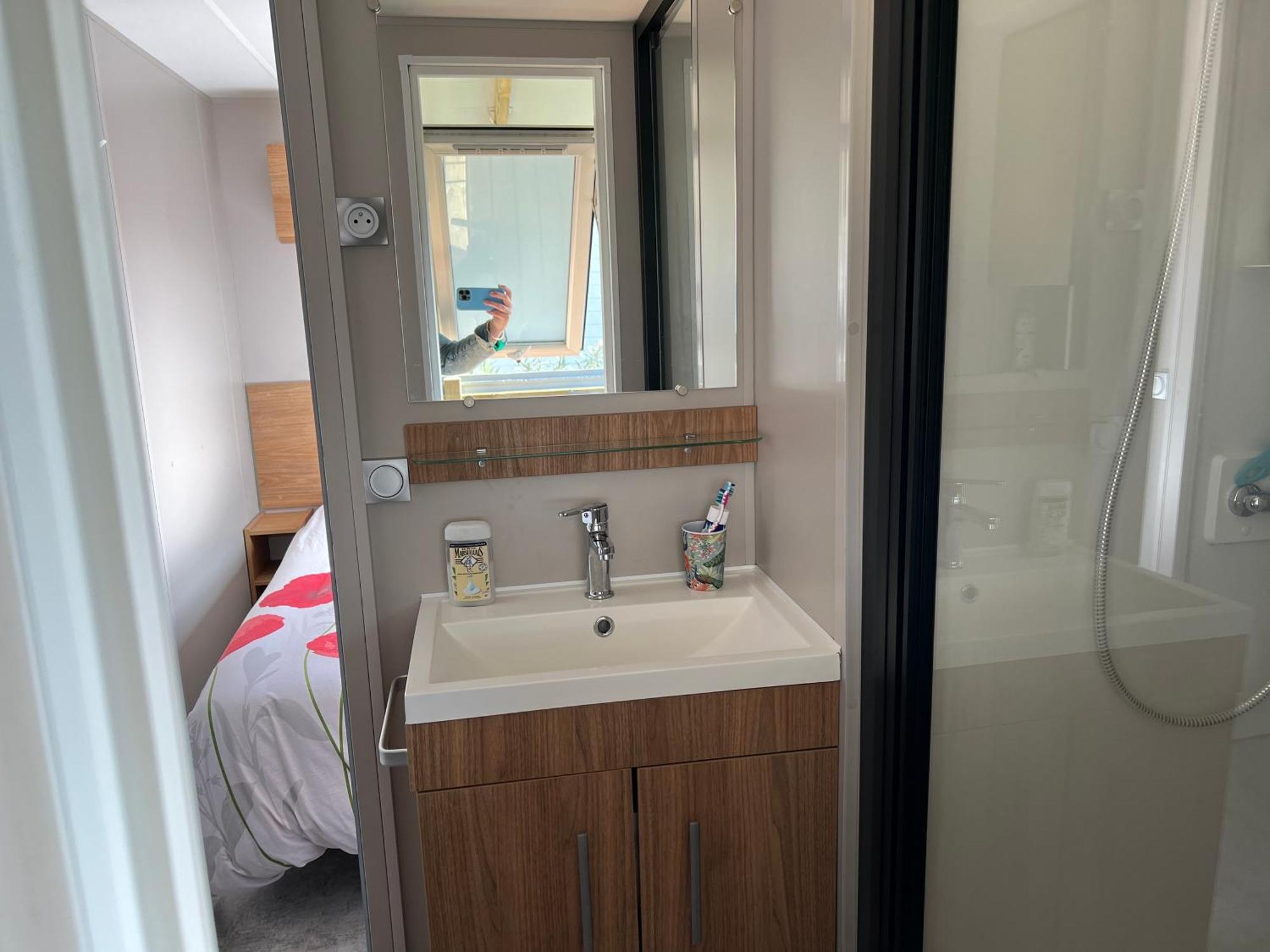 Mobil Home Neuf 6 P Climatise A Hyeres A 200 M De La Mer Dans Camping 4 Etoiles Exterior foto